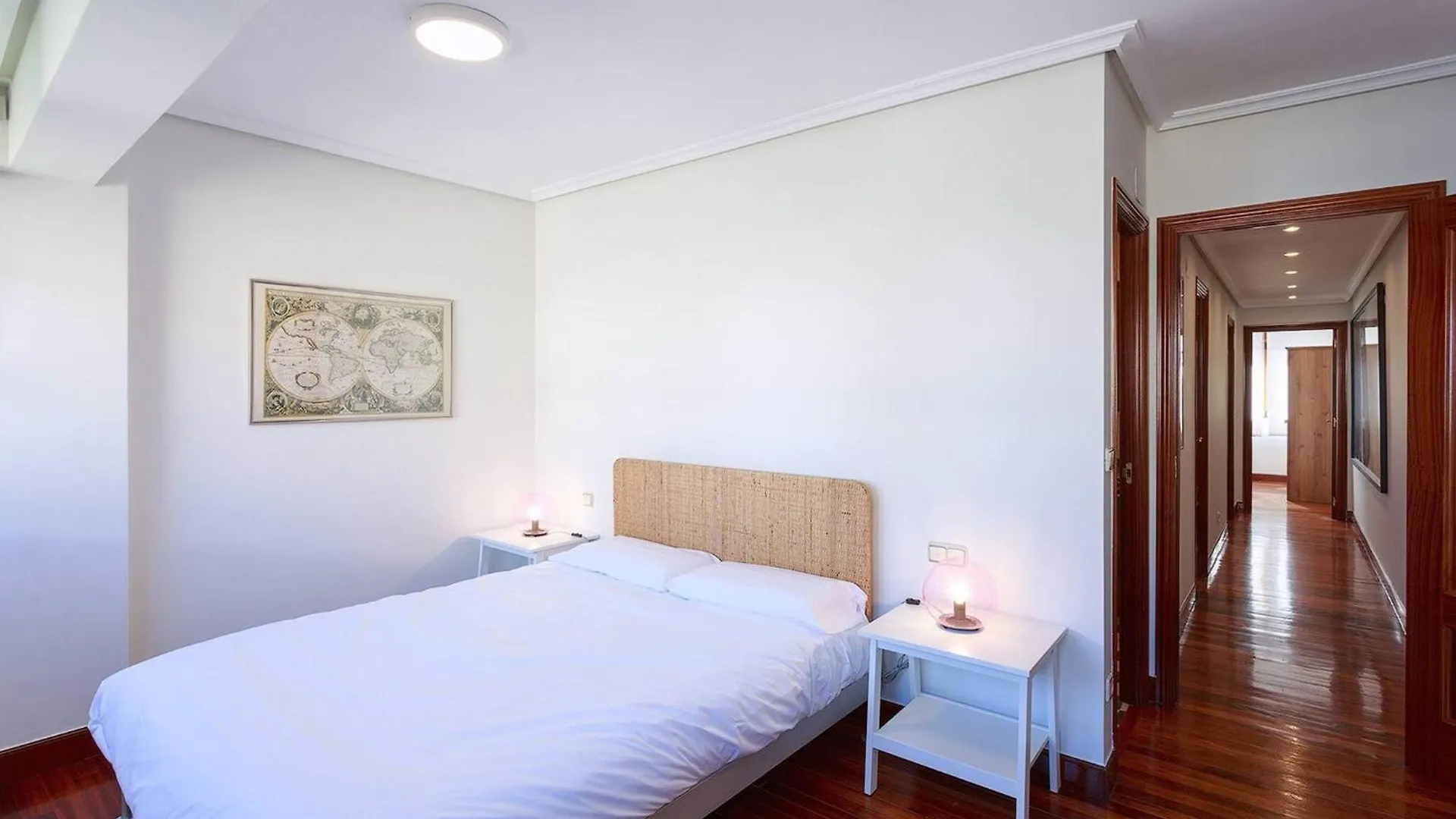 Casa Damatxo - De Luxe, Terracita, Espacioso, Ideal Familia Y Parejas & 1 Minuto A La Playa Zarautz Spain